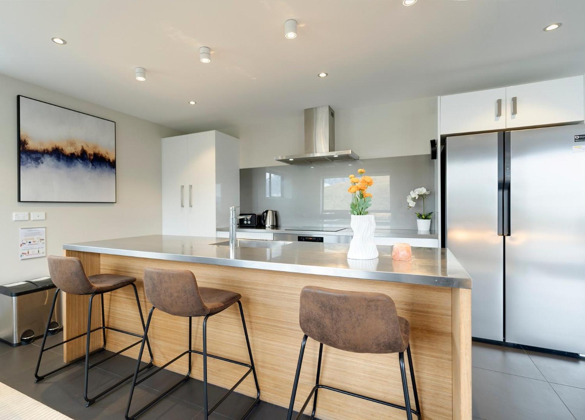 Queenstown Lake And Mountain View Retreat Free Wifi Free Street Parking ภายนอก รูปภาพ